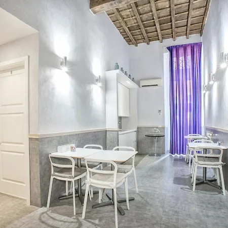 ヒストリー スイート ベッド・アンド・ブレックファスト 4*