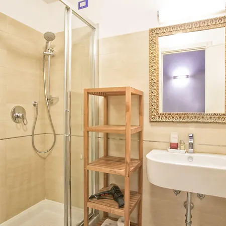 ヒストリー スイート 4* ローマ