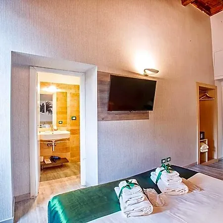 History 4* Roma