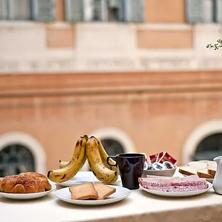 Bed & Breakfast History Roma