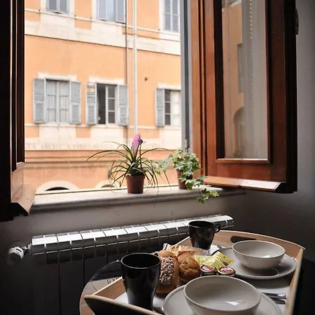 أجنحة هستوري 4* روما